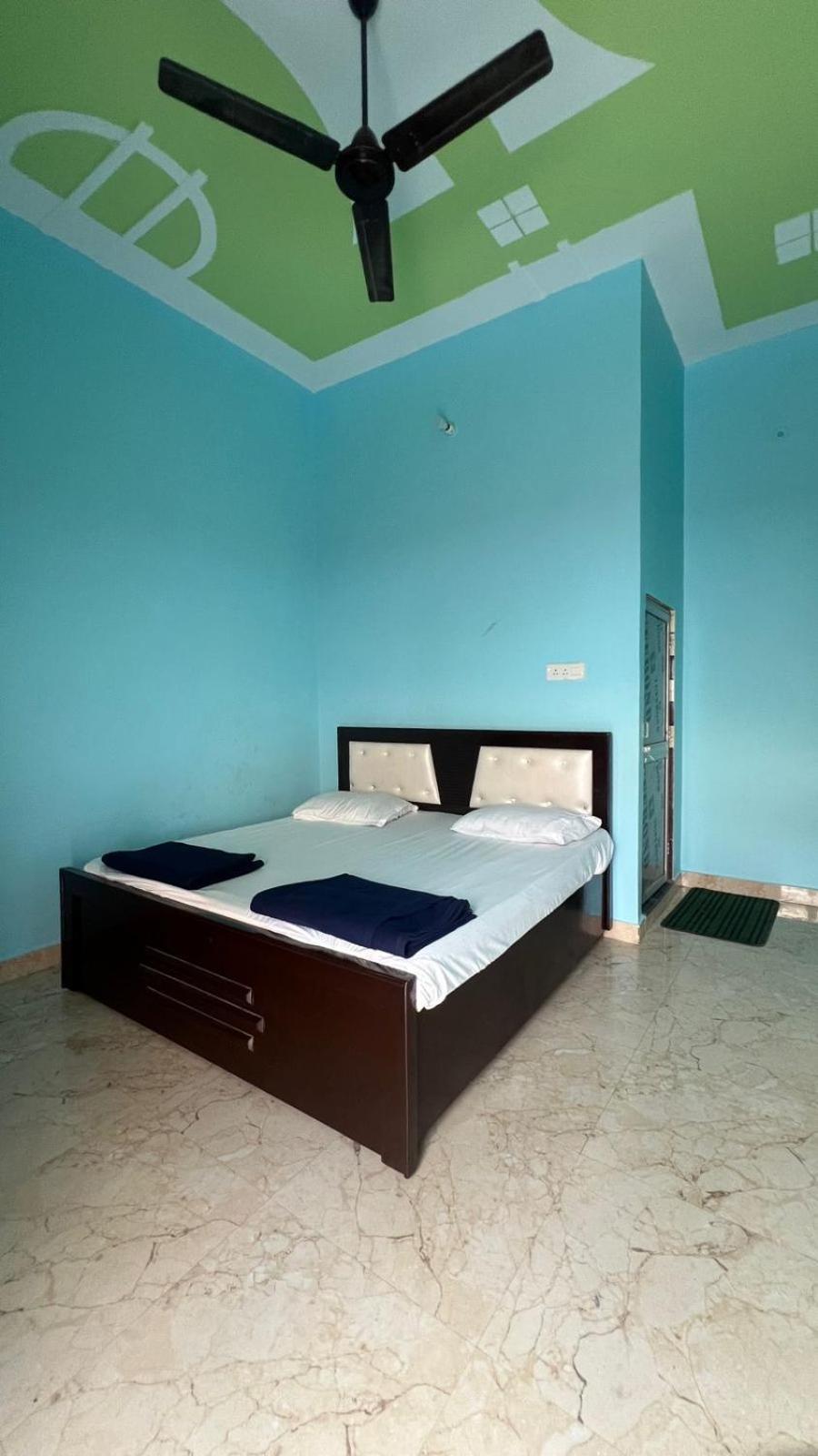 Hotel Vijay Palace Ayodhya 外观 照片